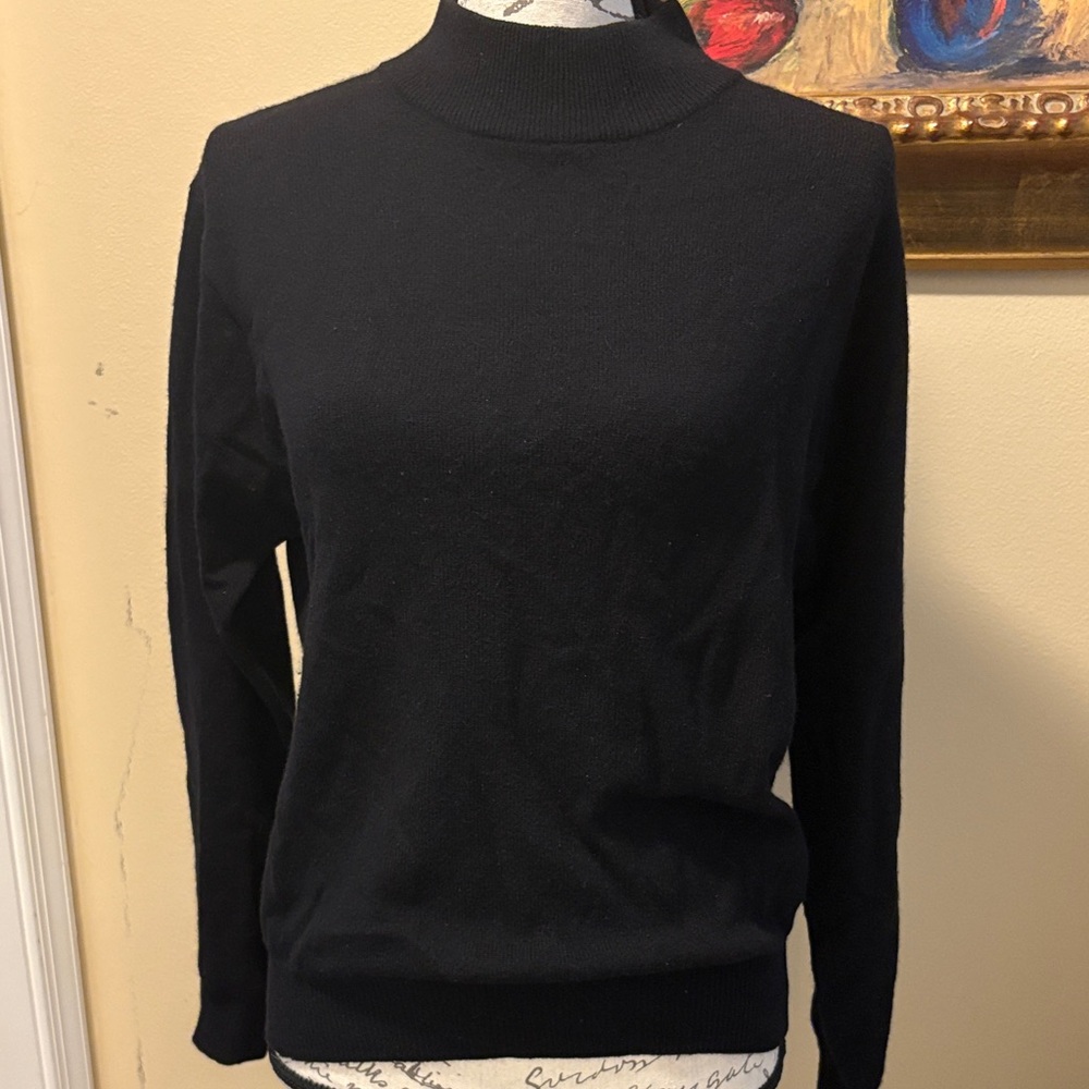 Greyland Classic cashmere ribbed mock turtleneck ribbed trim long sleeve Sweater